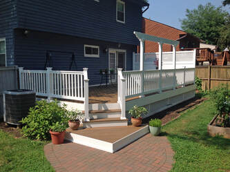 HNH Deck and Porch Fiberon composite deck.