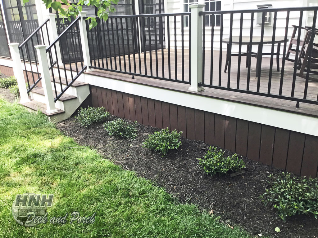 Deck with deck skirting