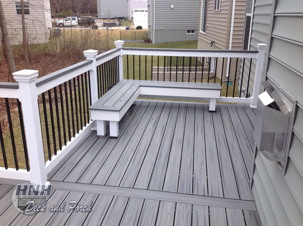 Deck with bench and drink rail using Trex Transcends Island Mist